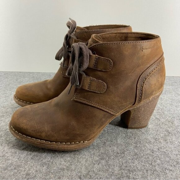 Clarks Artisan CARLETA LYON Brown Leather Lace Up Ankle Boot Boho Women’s 7.5M - Picture 1 of 13